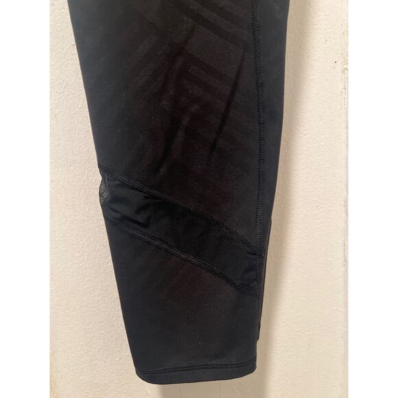 Active by Old Navy Go Dry Black Geometric Mesh Ankle Cropped Leggings Size L - Picture 11 of 13